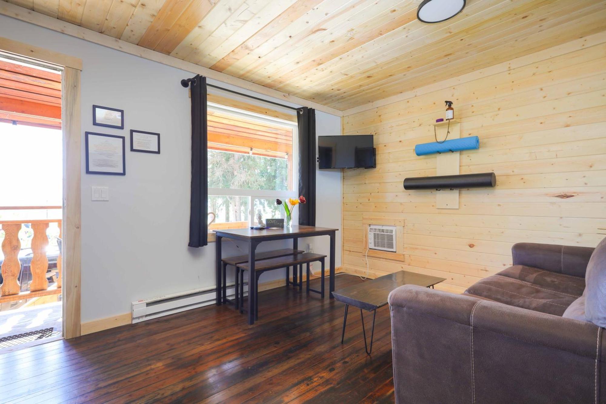 The Valley View Cabins And Event Center Creston Eksteriør bilde