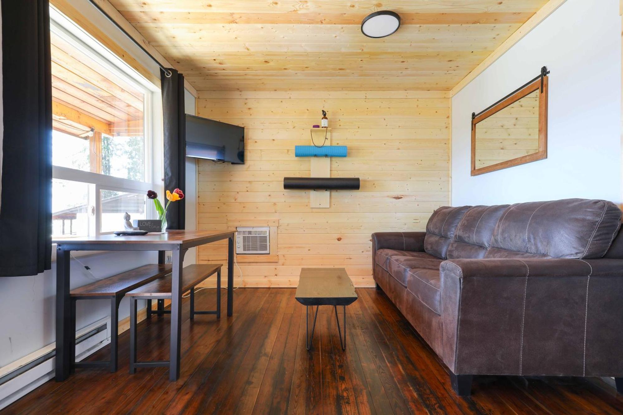 The Valley View Cabins And Event Center Creston Eksteriør bilde