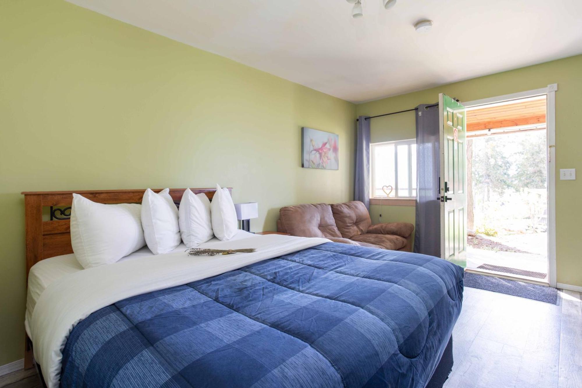 The Valley View Cabins And Event Center Creston Eksteriør bilde
