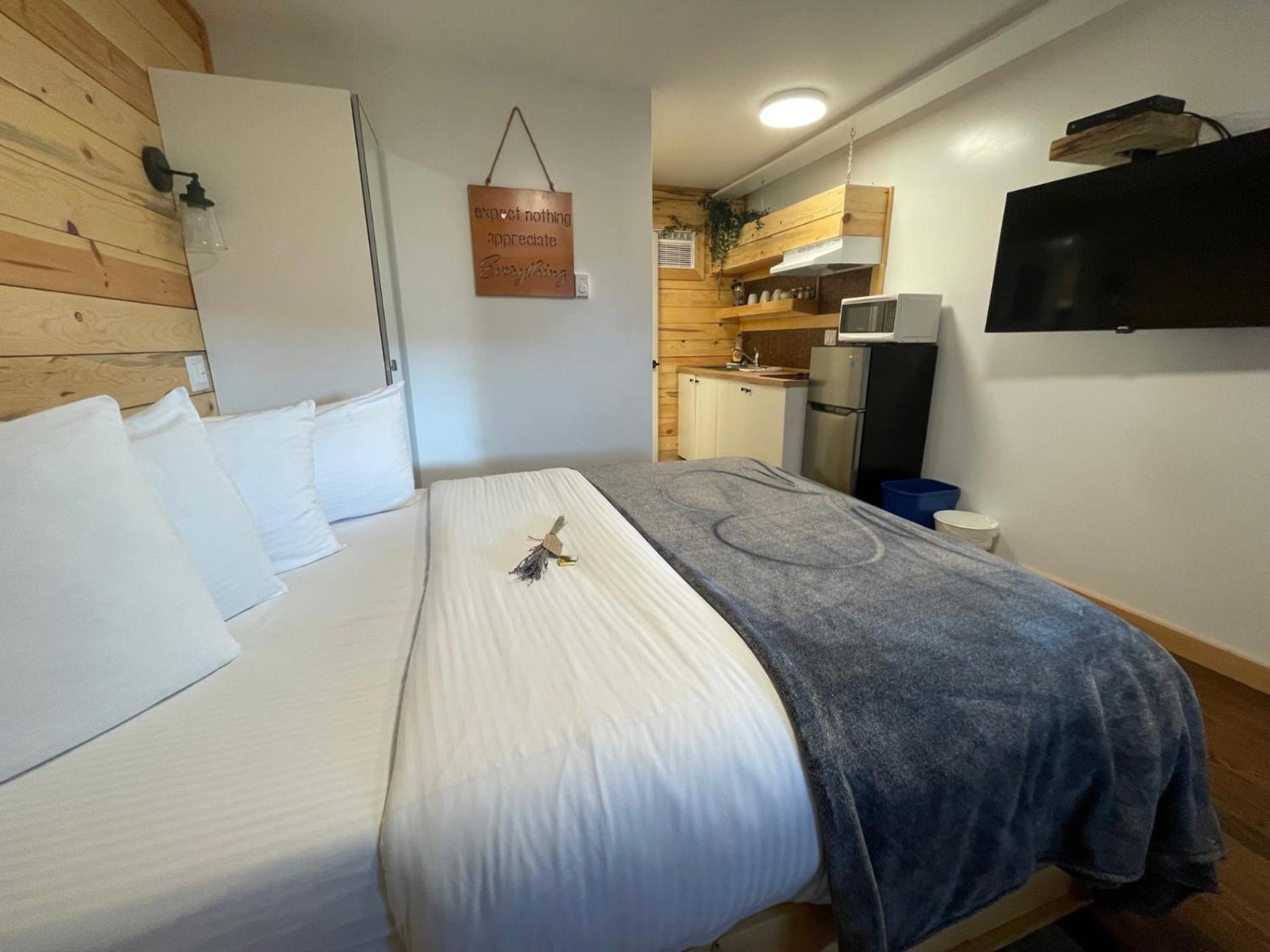 The Valley View Cabins And Event Center Creston Eksteriør bilde