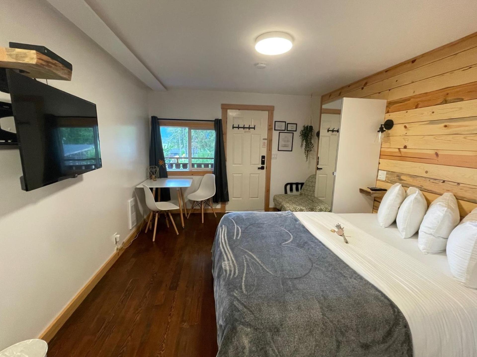 The Valley View Cabins And Event Center Creston Eksteriør bilde