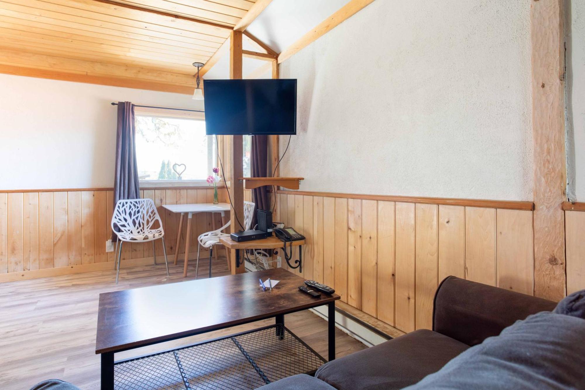 The Valley View Cabins And Event Center Creston Eksteriør bilde